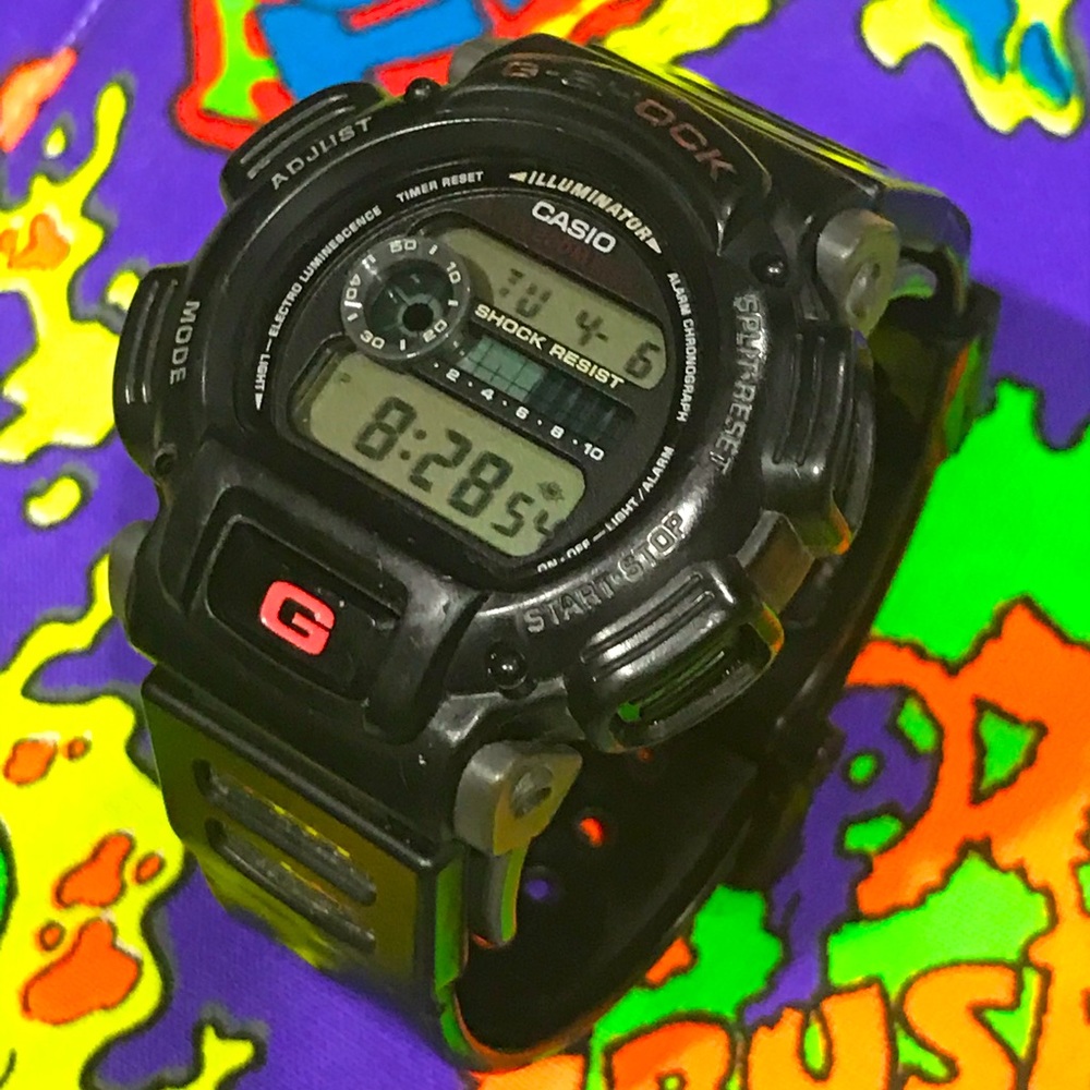 🔥ULTRA RARE🔥 Retro Casio G-SHOCK Watch - DW 9000 - 1990 issue